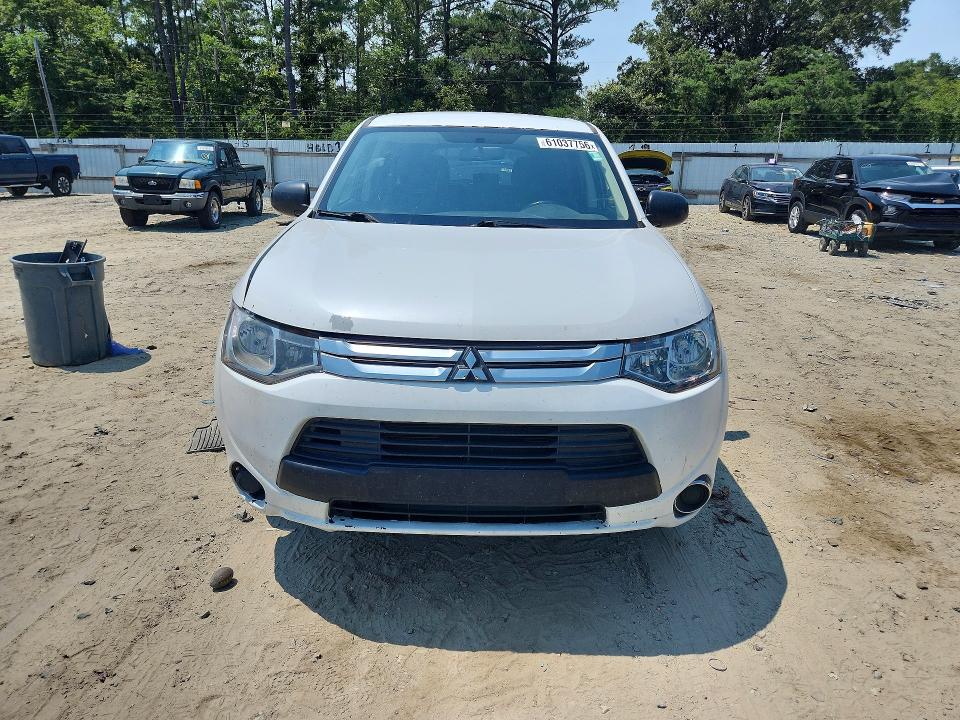 صورة رقم 5 من المزاد - 2015 MITSUBISHI OUTLANDER مع VIN JA4AD2A37FZ004168