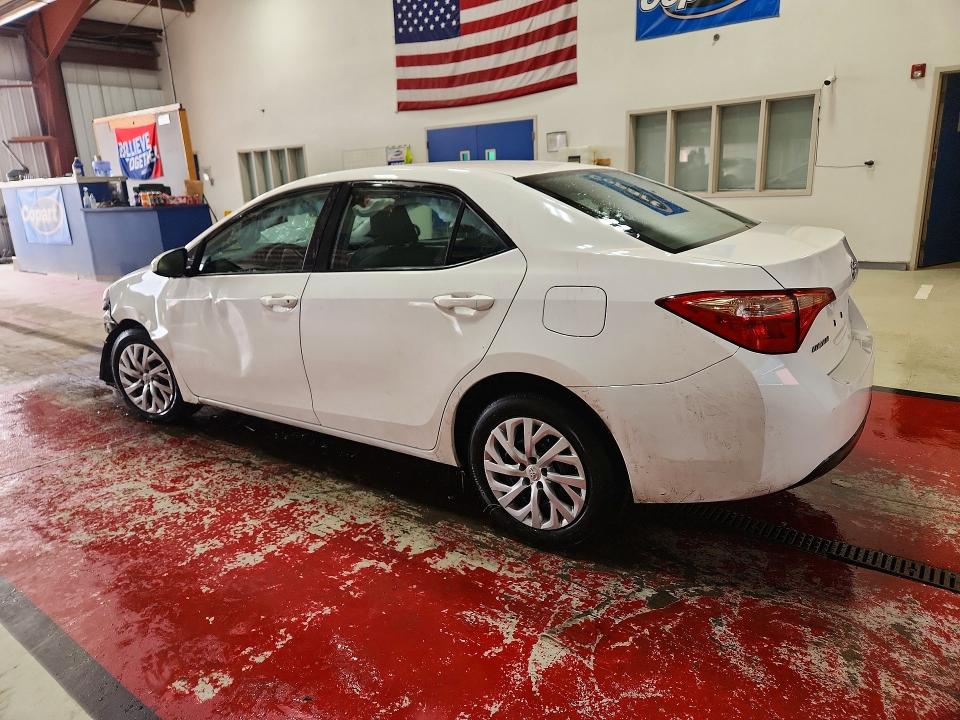 Photo 2 from auction – 2018 TOYOTA COROLLA with VIN 5YFBURHE0JP790165