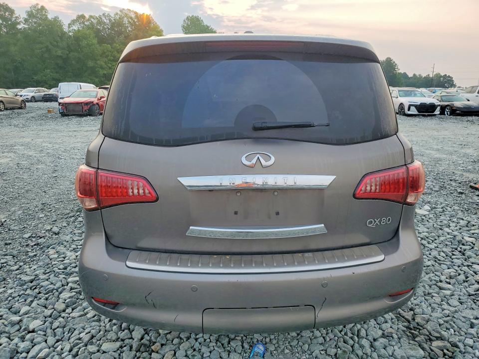Photo 6 from auction – 2014 INFINITI QX80 with VIN JN8AZ2NE5E9069154