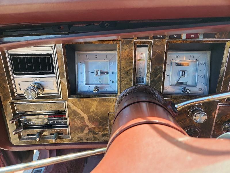 Photo 9 from auction – 1977 LINCOLN CONTINENTAL MK V with VIN 7Y89A900122