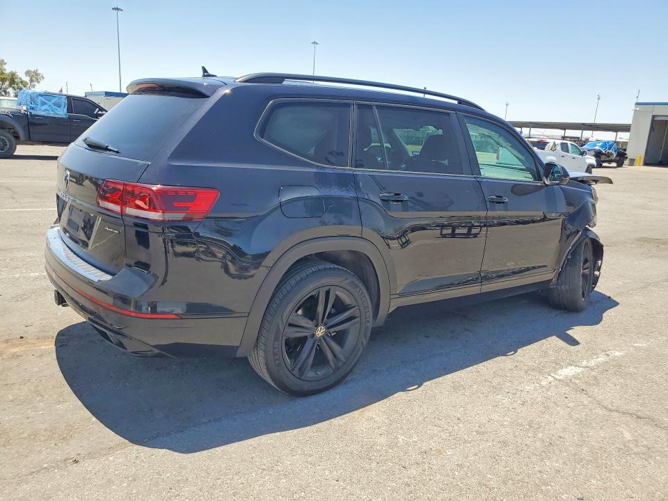 Photo 3 from auction – 2023 VOLKSWAGEN ATLAS with VIN 1V2SR2CA5PC528249