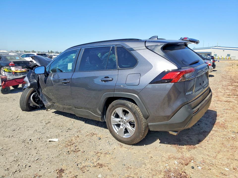 Photo 2 from auction – 2025 TOYOTA RAV4 with VIN 2T3P1RFV7SC573710