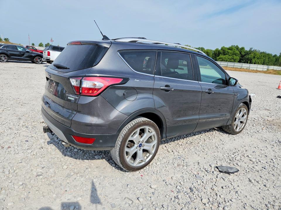 Photo 3 from auction – 2018 FORD ESCAPE with VIN 1FMCU0J97JUB66889
