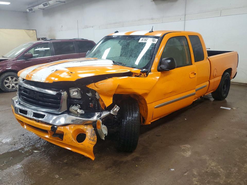 2004 GMC NEW SIERRA - Търг №61683606