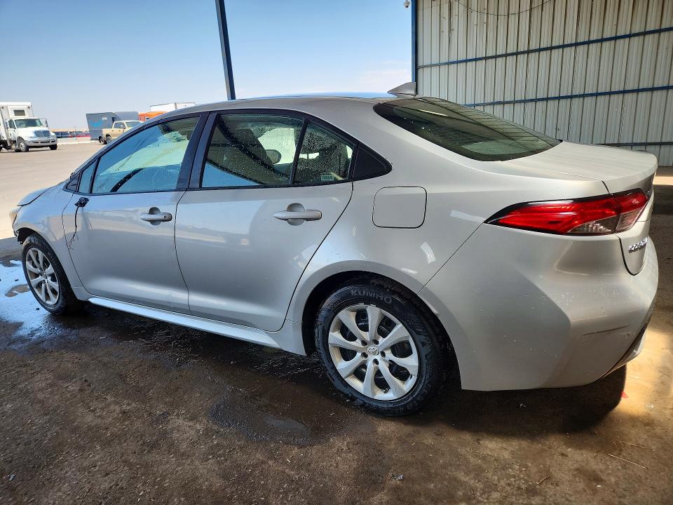Снимка 2 от търг – 2021 TOYOTA COROLLA с VIN 5YFEPMAE1MP236588