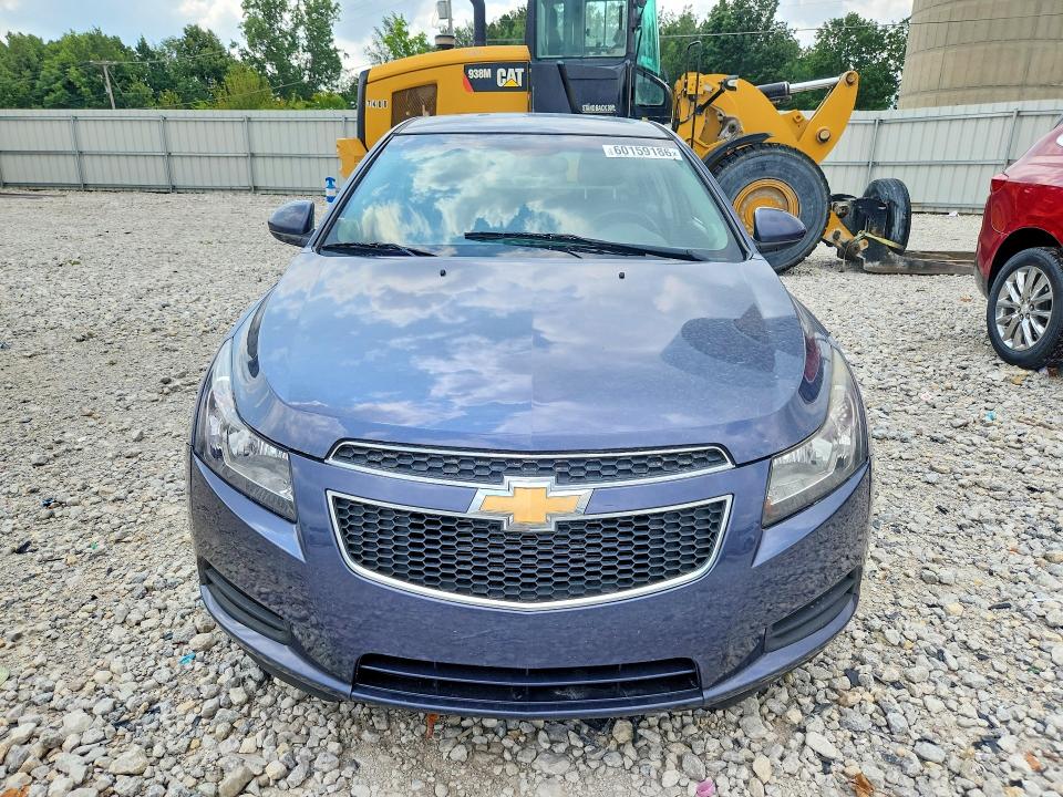Photo 5 from auction – 2014 CHEVROLET CRUZE with VIN 1G1PC5SB6E7379031