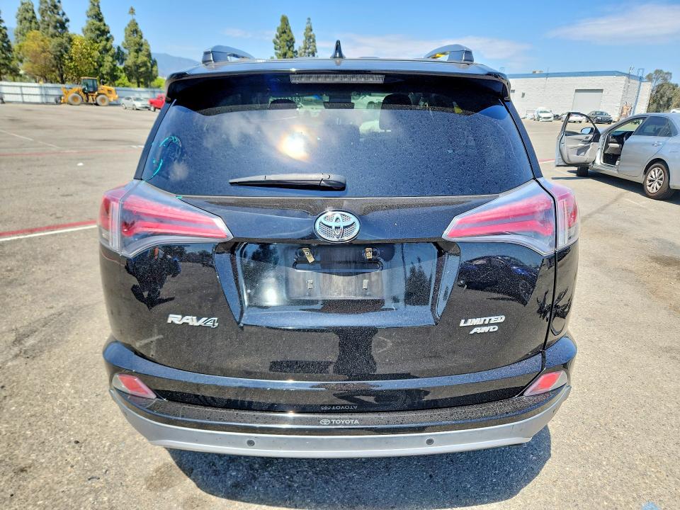 Foto 6 de la subasta – 2017 TOYOTA RAV4 con VIN 2T3DFREV3HW662087
