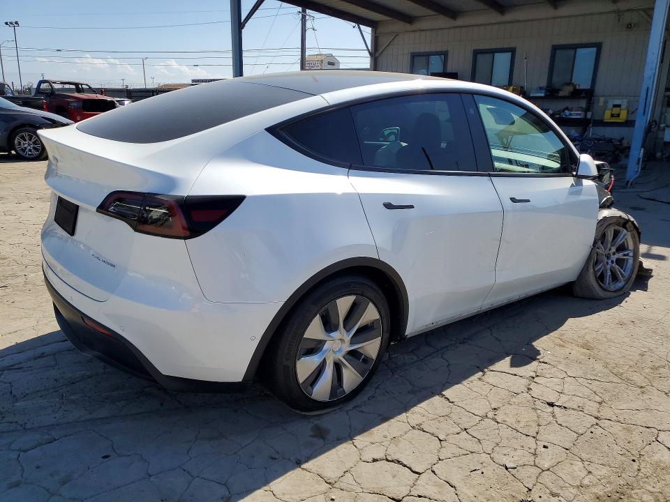 Photo 3 from auction – 2021 TESLA MODEL Y with VIN 5YJYGDEE9MF296928