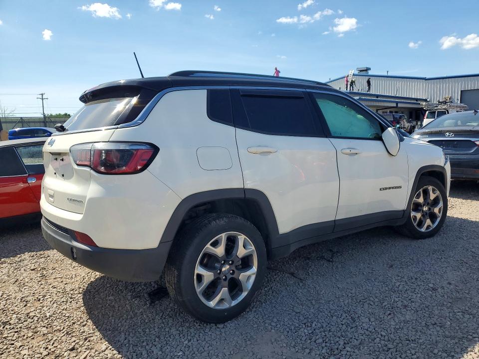 Photo 3 from auction – 2017 JEEP COMPASS with VIN 3C4NJDCB7HT635304