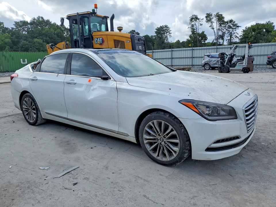 Photo 4 from auction – 2015 HYUNDAI GENESIS with VIN KMHGN4JEXFU027480