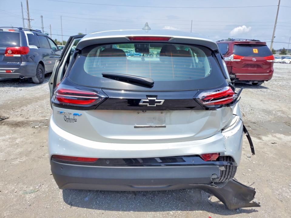 Photo 6 from auction – 2023 CHEVROLET BOLT EV with VIN 1G1FX6S00P4146352
