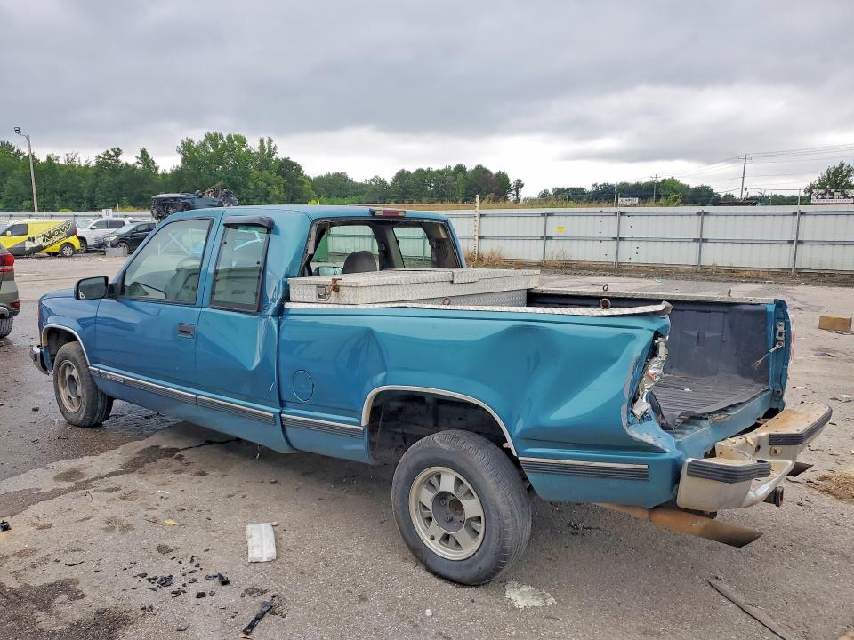 Photo 2 from auction – 1998 CHEVROLET GMT-400 with VIN 1GCEC19M7WE220997