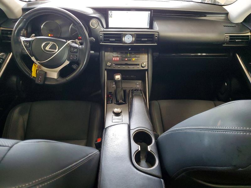 Photo 8 from auction – 2019 LEXUS IS with VIN JTHC81D25K5035550