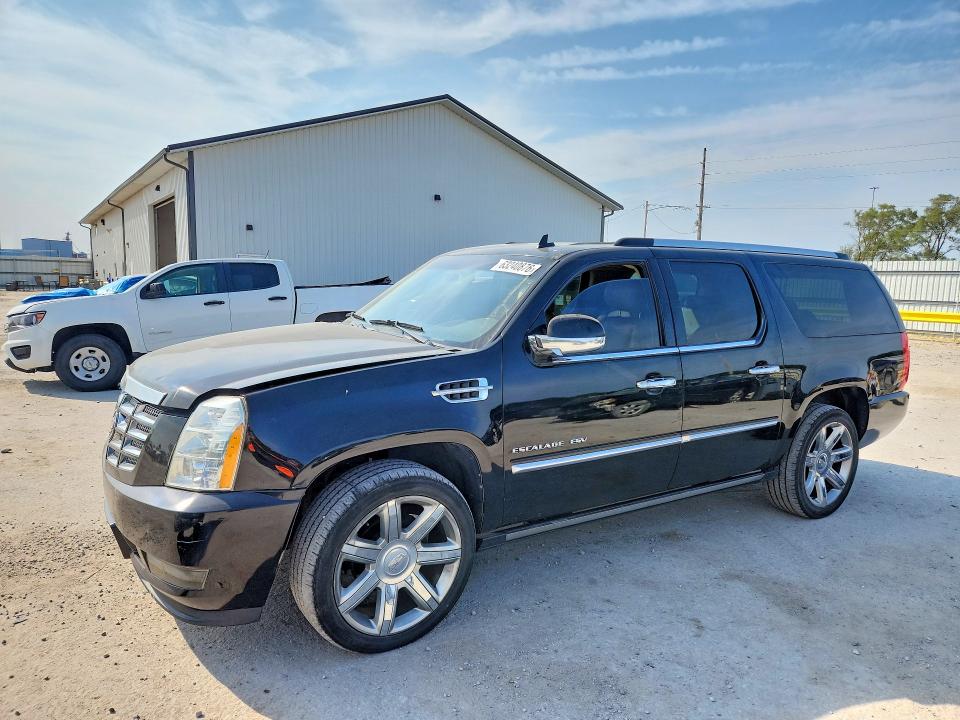 CADILLAC ESCALADE 2011 with VIN 1GYS4JEF9BR114085 - Photo from auction