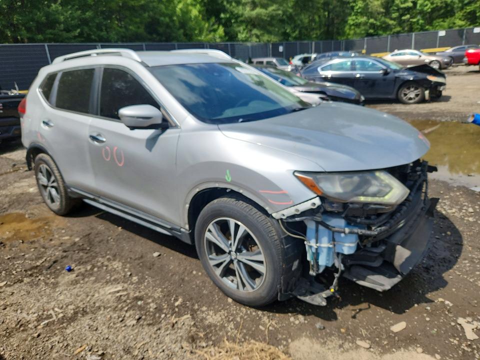 Photo 4 from auction – 2018 NISSAN ROGUE with VIN JN8AT2MT1JW463473