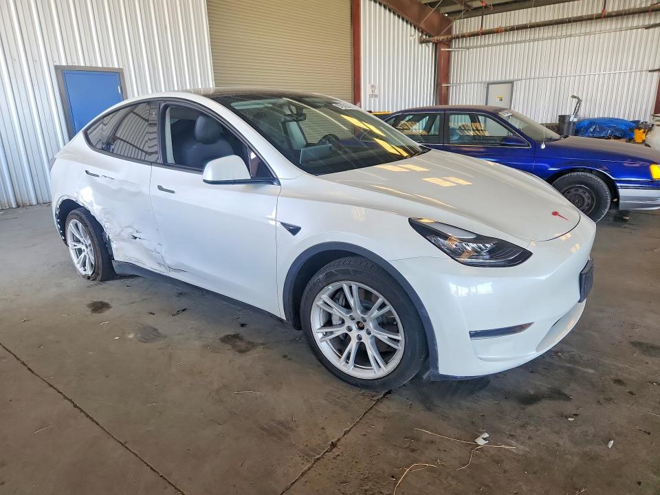 Photo 4 from auction – 2021 TESLA MODEL Y with VIN 5YJYGDEE4MF073308