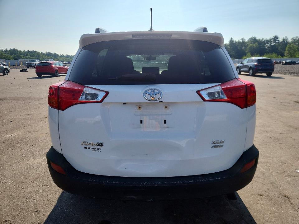 Photo 6 from auction – 2015 TOYOTA RAV4 with VIN JTMRFREV3FD115594