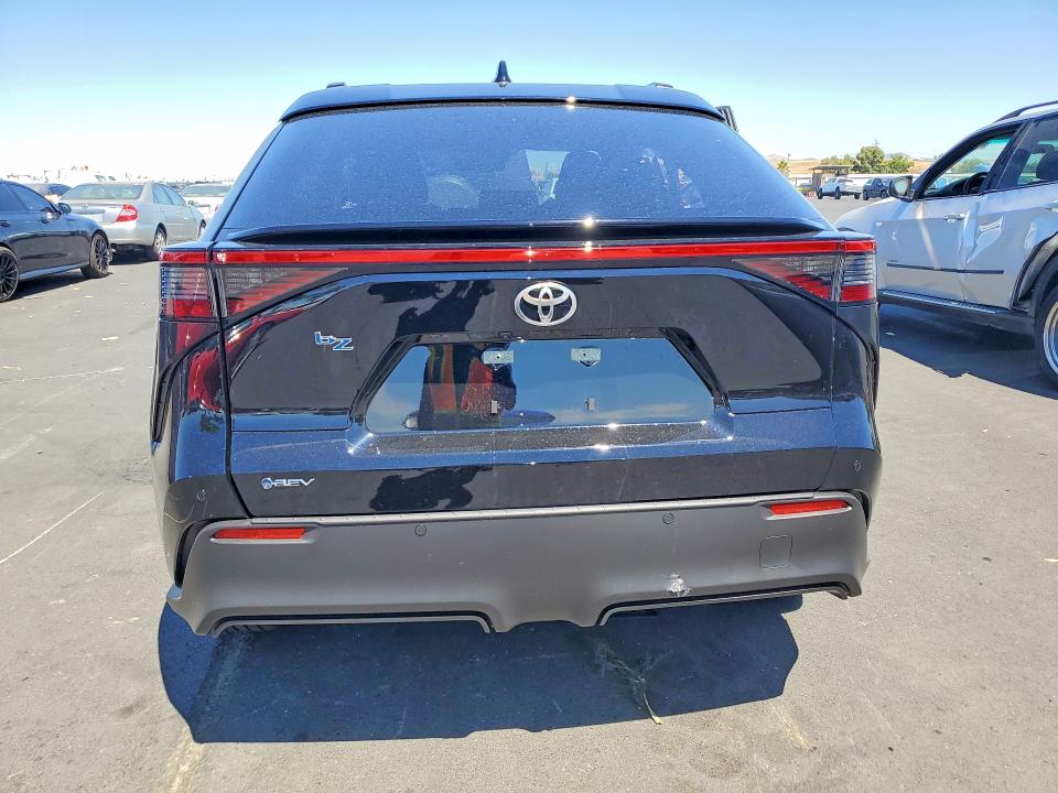Photo 6 from auction – 2026 TOYOTA BZ with VIN JTMBCAEB4TA010545