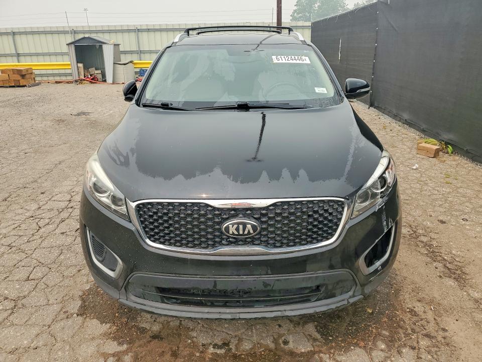 Photo 5 from auction – 2017 KIA SORENTO with VIN 5XYPGDA30HG276436