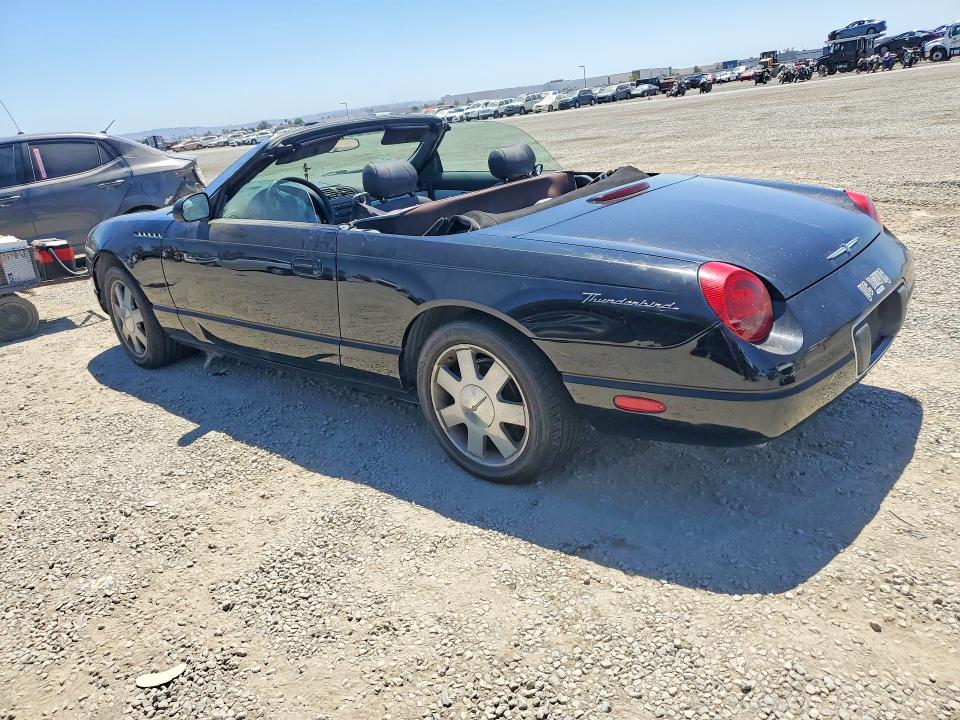 Photo 2 from auction – 2003 FORD THUNDERBIRD with VIN 1FAHP60A63Y112159