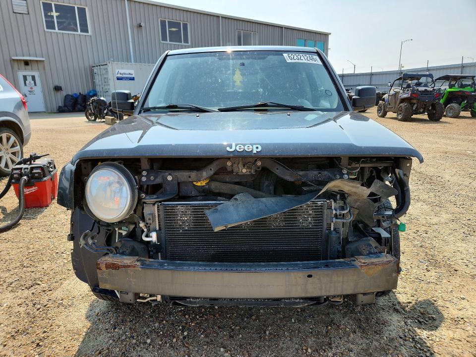 Photo 5 from auction – 2016 JEEP PATRIOT with VIN 1C4NJRABXGD771687