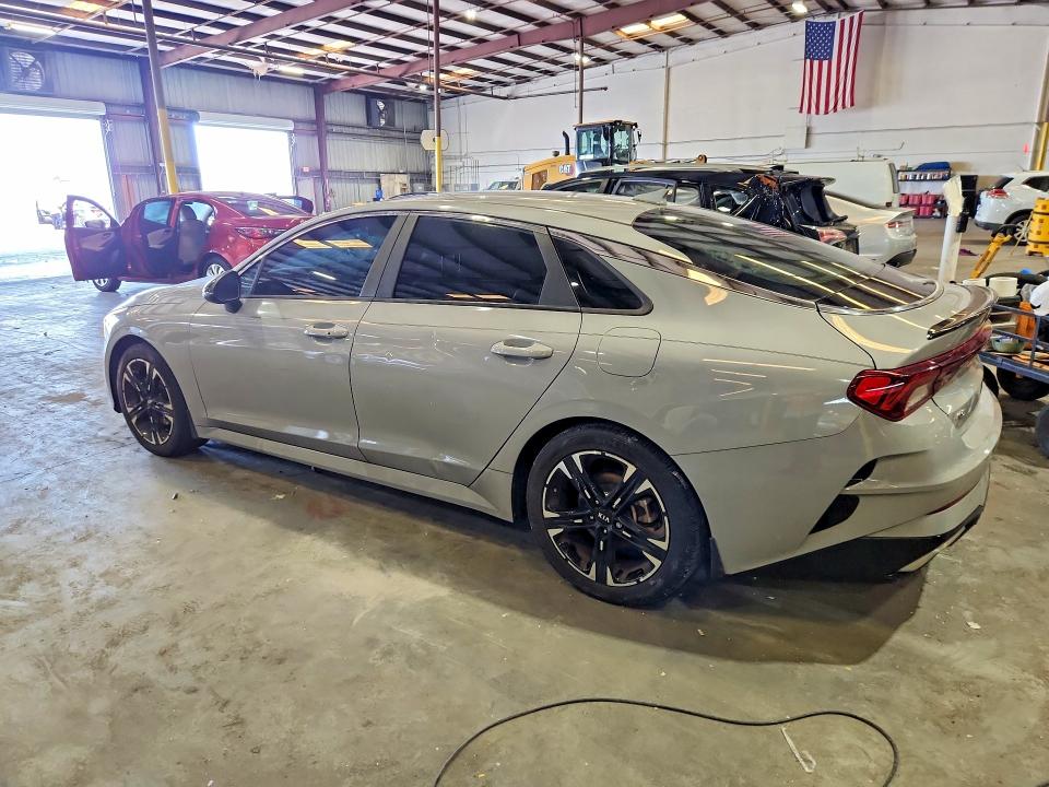 Photo 2 from auction – 2021 KIA K5 with VIN 5XXG64J22MG075081