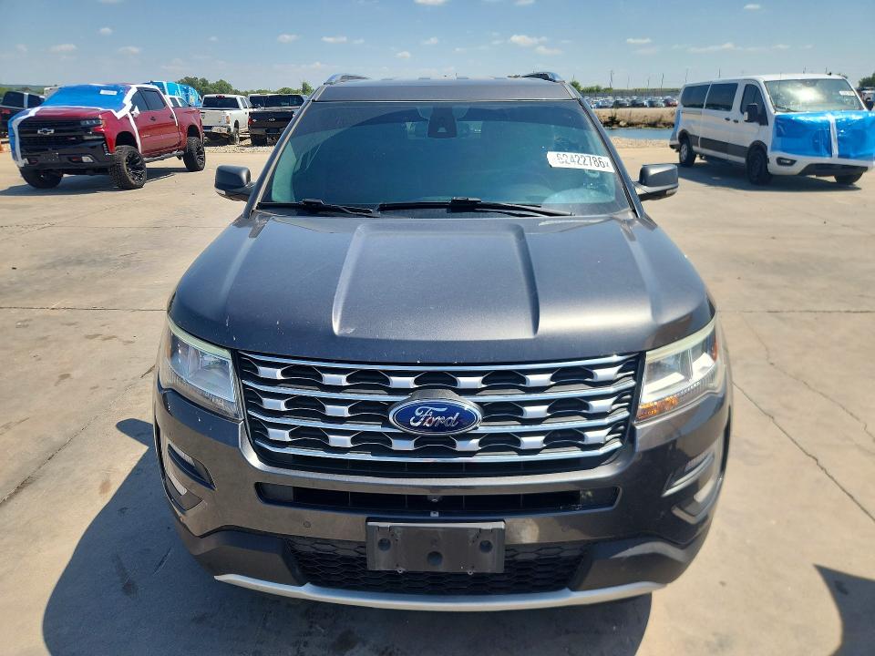 Photo 5 from auction – 2017 FORD EXPLORER with VIN 1FM5K7F82HGD16729
