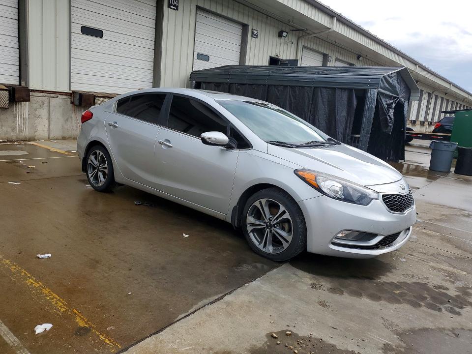 Photo 4 from auction – 2016 KIA FORTE with VIN KNAFZ4A81G5550362