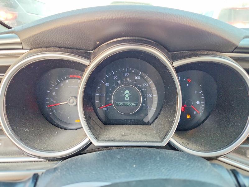 Photo 9 from auction – 2015 KIA OPTIMA with VIN 5XXGM4A77FG502114