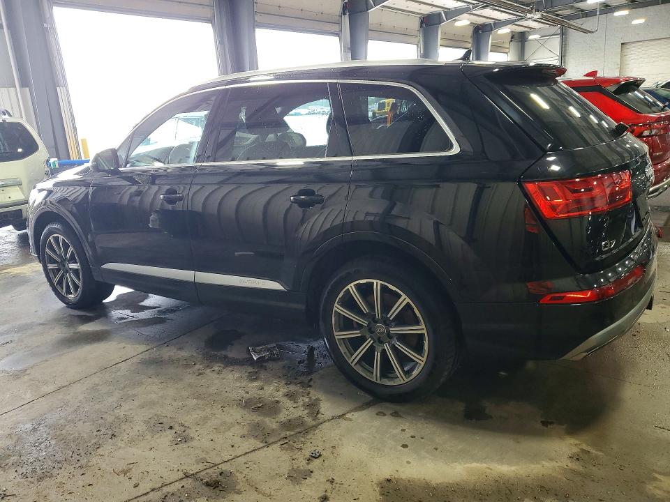 Photo 2 from auction – 2017 AUDI Q7 with VIN WA1LAAF70HD001569