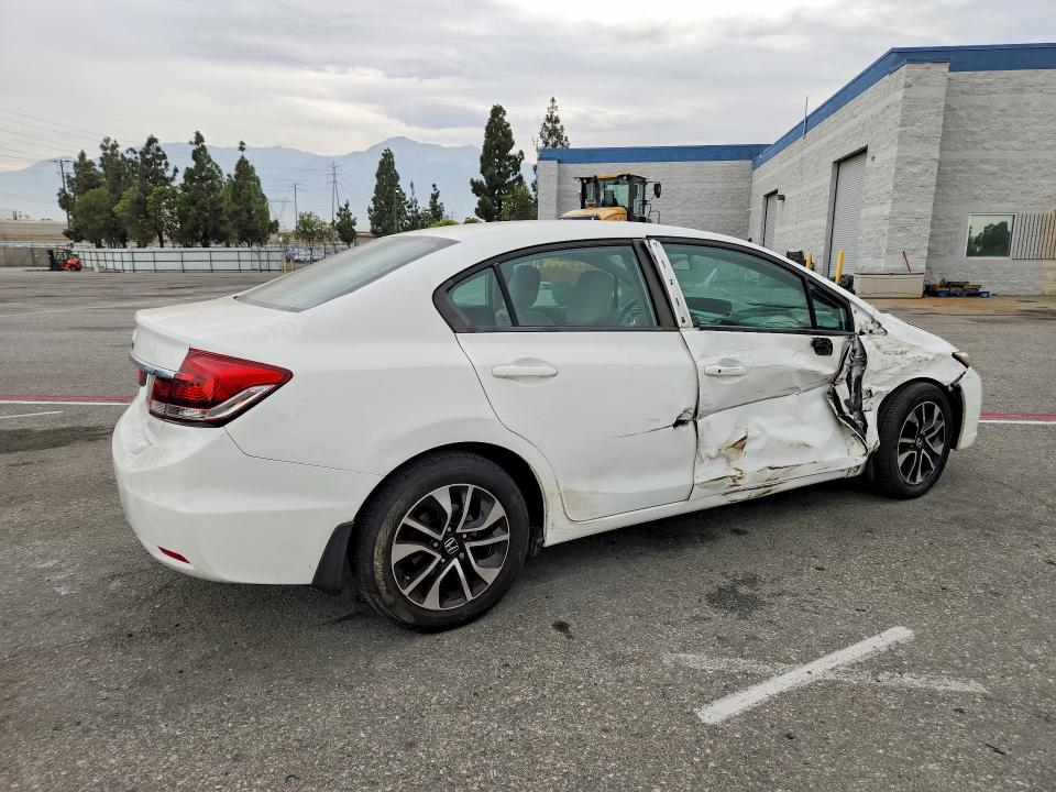 Photo 3 from auction – 2014 HONDA CIVIC with VIN 19XFB2F86EE270264