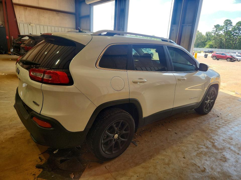 Photo 3 from auction – 2017 JEEP CHEROKEE with VIN 1C4PJLCB3HW603494