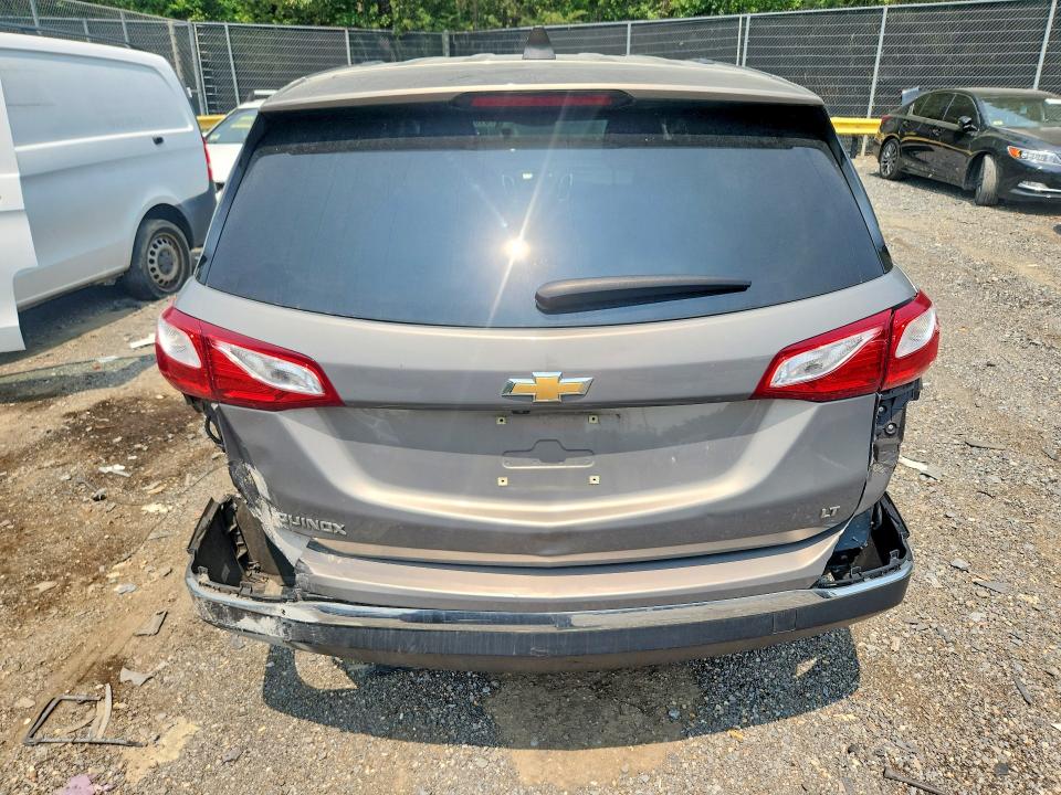 Photo 6 from auction – 2018 CHEVROLET EQUINOX with VIN 3GNAXJEV5JS546210