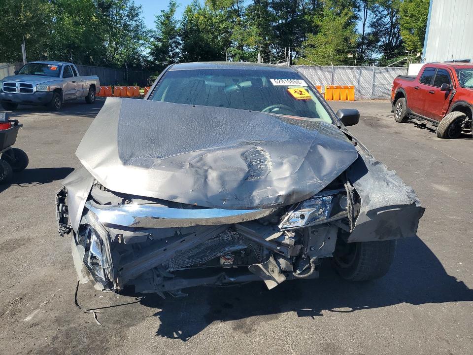 Photo 5 from auction – 2011 FORD FUSION with VIN 3FAHP0HA2BR331134