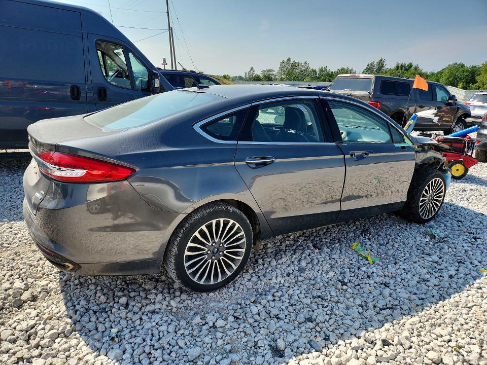 Photo 3 from auction – 2017 FORD FUSION with VIN 3FA6P0T99HR310326