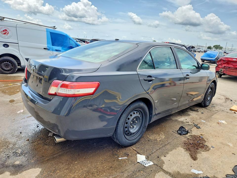 Photo 3 from auction – 2010 TOYOTA CAMRY with VIN 4T1BF3EK0AU024100