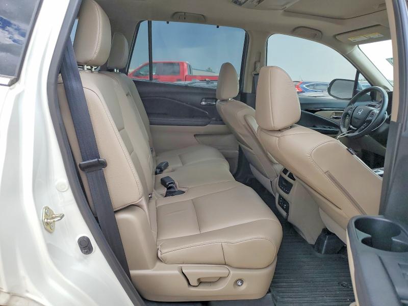 صورة رقم 11 من المزاد - 2017 HONDA PILOT مع VIN 5FNYF5H92HB003691
