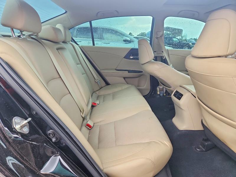 Photo 10 from auction – 2015 HONDA ACCORD with VIN 1HGCR6F78FA007499
