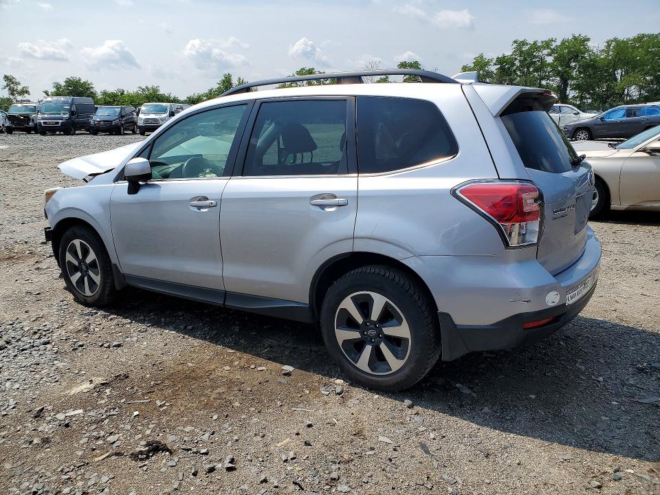 Photo 2 from auction – 2018 SUBARU FORESTER with VIN JF2SJAJCXJH414718