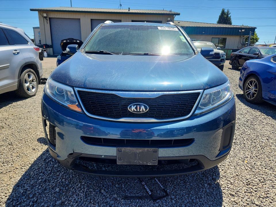 Photo 5 from auction – 2015 KIA SORENTO with VIN 5XYKTDA76FG580389