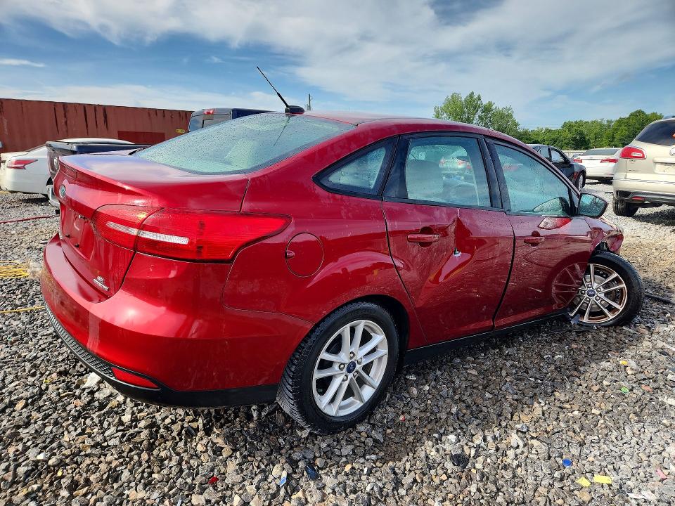 Photo 3 from auction – 2015 FORD FOCUS with VIN 1FADP3F22FL304368
