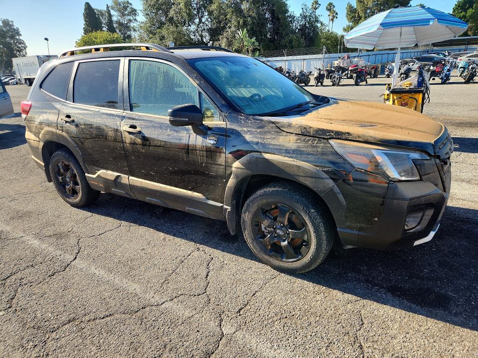 Photo 4 from auction – 2023 SUBARU FORESTER with VIN JF2SKALC0PH476390