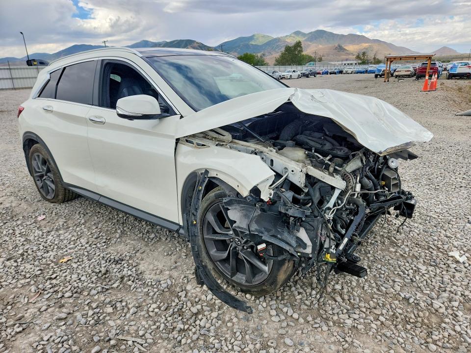 Photo 4 from auction – 2019 INFINITI QX50 with VIN 3PCAJ5M33KF102917