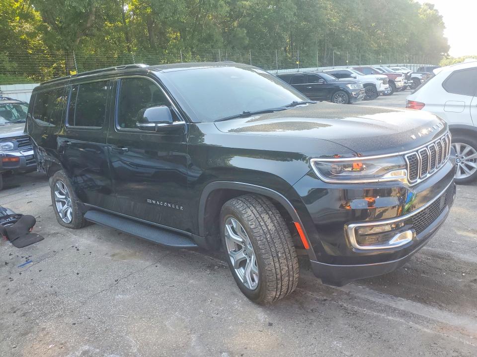 Photo 4 from auction – 2022 JEEP WAGONEER with VIN 1C4SJVAT9NS184443