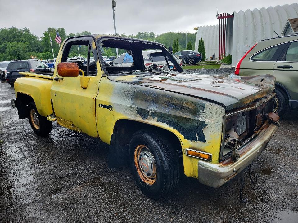 Photo 4 from auction – 1982 GMC C1500 with VIN 2GTCC14D1C1542580