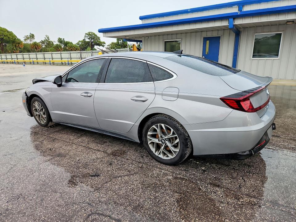 Photo 2 from auction – 2023 HYUNDAI SONATA with VIN KMHL64JA2PA280417