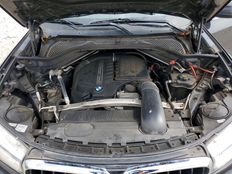 Foto 12 de la subasta – 2015 BMW X5 con VIN 5UXKR0C50F0K64350