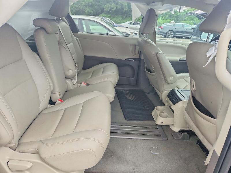 Photo 11 from auction – 2020 TOYOTA SIENNA with VIN 5TDYZ3DC3LS044123