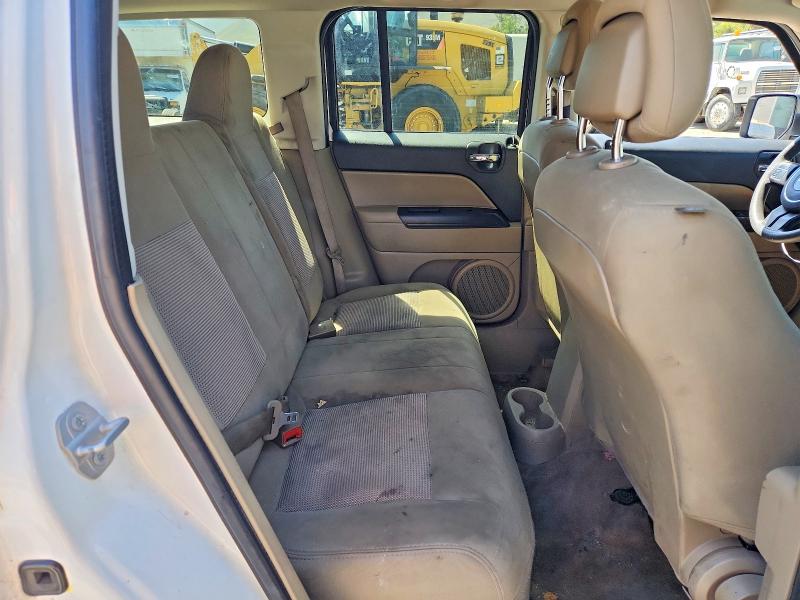 Photo 11 from auction – 2016 JEEP PATRIOT with VIN 1C4NJPBA0GD553414