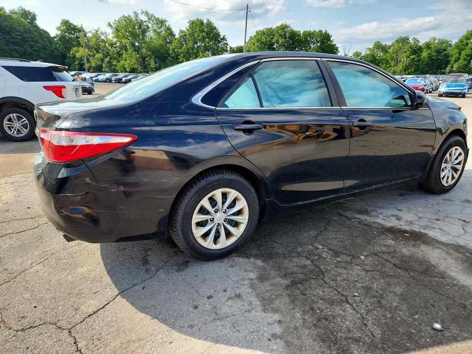 Photo 3 from auction – 2015 TOYOTA CAMRY with VIN 4T4BF1FK4FR473960